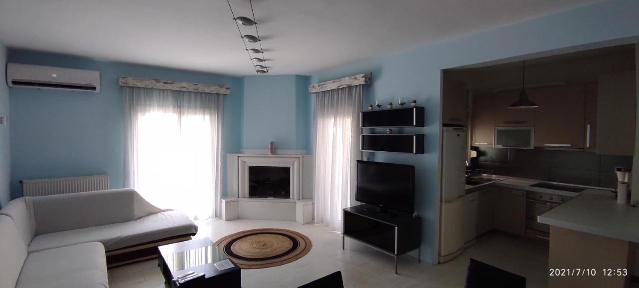Epavlis Apartment Néa Péramos Buitenkant foto