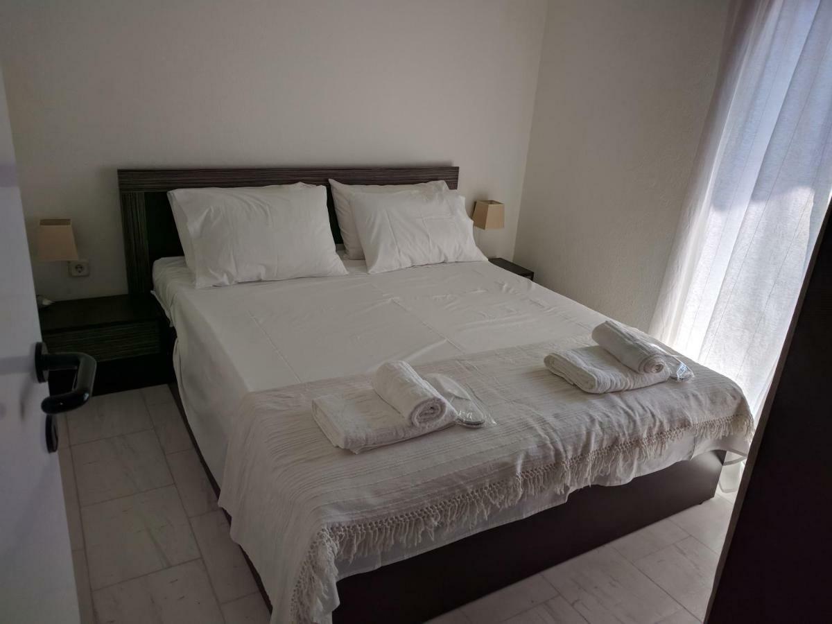 Epavlis Apartment Néa Péramos Buitenkant foto