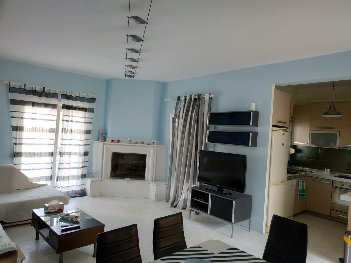 Epavlis Apartment Néa Péramos Buitenkant foto